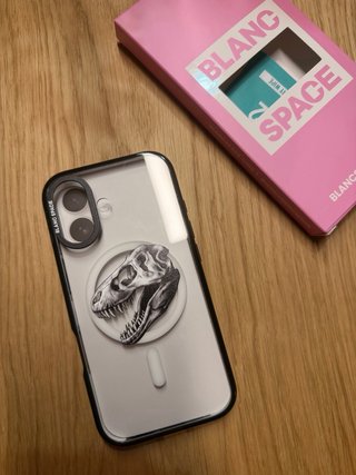 Funda iPhone 16 Blanc Space T-Rex