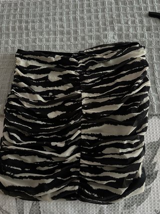 Falda Zara Estampada