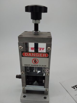 VEVOR Pelacables Manual Marco de Aluminio Peladora de Cable Rango de Calibre de 1,5-25 mm Peladora d