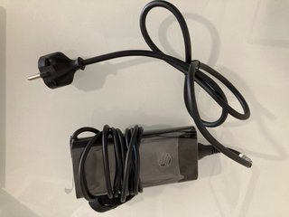 Portátil HP Envy 15-ep0002ns Plata