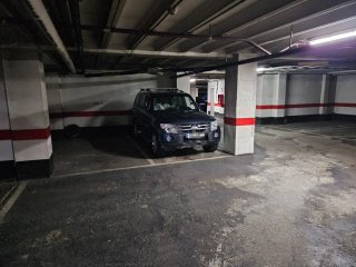 Alquiler plaza de garaje para coche grande en G3