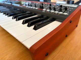 Behringer DeepMind 6X Sintetizador