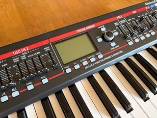 Behringer DeepMind 6X Sintetizador