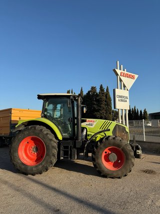 Tractor CLAAS ARION 640 CMATIC
