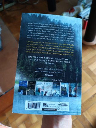 Lote 3 libros de Mikel Santiago