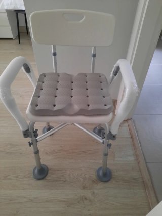 Silla de ducha con respaldo y reposabrazos