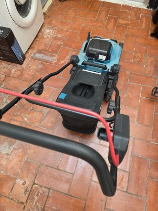 Cortacésped eléctrico Makita DLM382