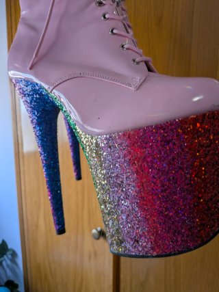 Botas pole dance marca Pleaser