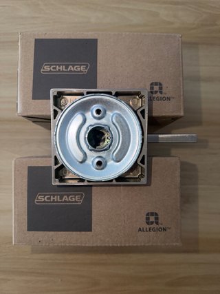 4 Manetas de puerta. Marca Schlage
