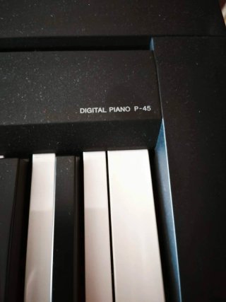 Piano Yamaha P-45