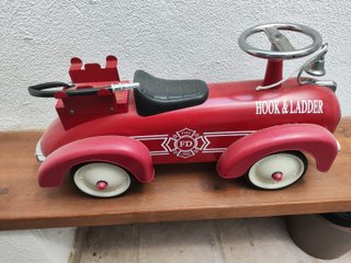 Correpasillos Camión de Bomberos Hook & Ladder