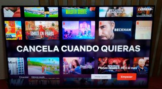 Sony Bravia 55 4K UHD TV +SOPORTE PARED