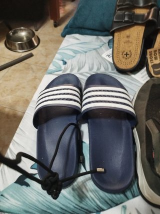 Lote de 3 pares de calzado talla 43