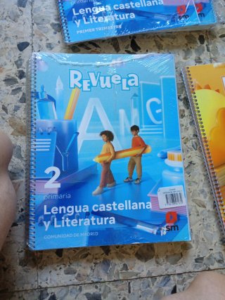 Libros. 2 Primaria. Revuela. Comunidad de ...