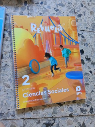 Libros. 2 Primaria. Revuela. Comunidad de ...