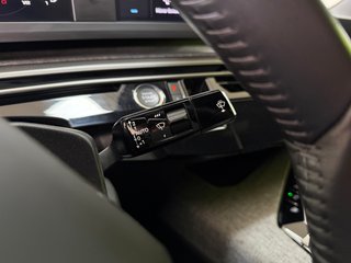 Peugeot 3008 Allure Hybrid 1.2 145CV eDCS6 MHEV!!!
