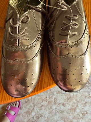 Zapatos Estilo Oxford dorados