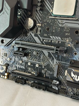 Scheda madre ASUS TUF B450M-PLUS GAMING AM4