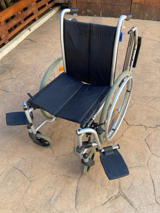 Silla de ruedas plegable de aluminio