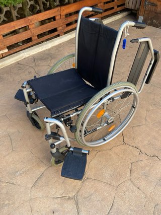 Silla de ruedas plegable de aluminio