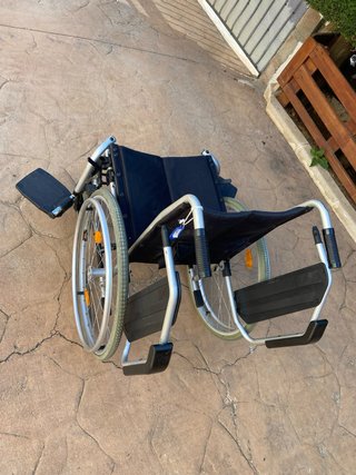 Silla de ruedas plegable de aluminio