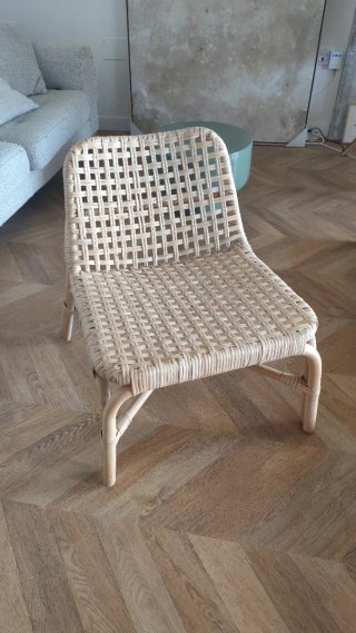 Butaca de mimbre beige