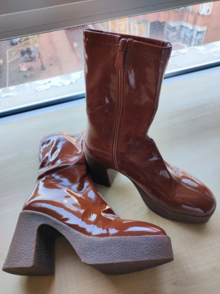 Botines marrones charol mujer