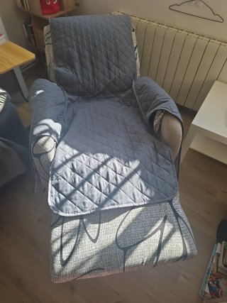 Sillón relax manual como nuevo. No usado sin funda