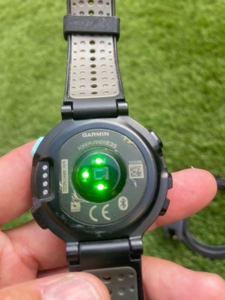 Se vende Garmin Forerunner 235