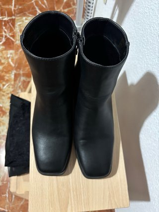 Botines negros tacón cuadrado