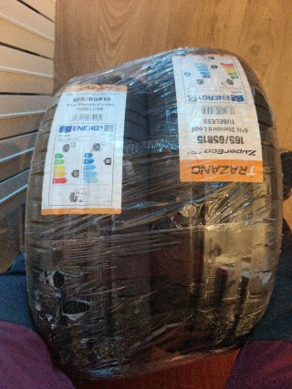 2 Neumáticos Trazano 165/65R15 81H Nuevos