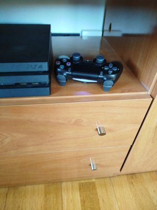 PS4 Pro (PlayStation 4 Pro) 1TB