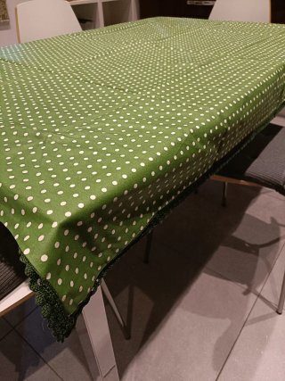 Tovaglia antimacchia a pois