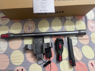 Dyson    V15S    Aspiradora