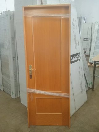 Puerta de madera interior,medidas:70×202