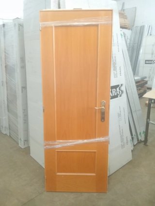 Puerta de madera interior,medidas:70×202