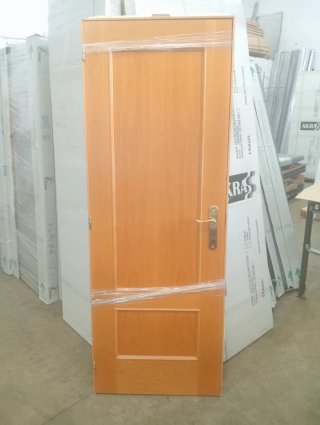 Puerta de madera interior,medidas:70×202
