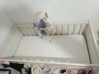 Cuna de bebé blanca