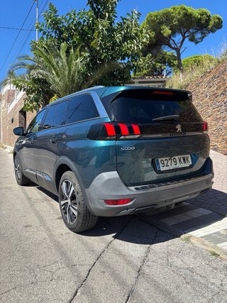 Peugeot 5008 2019
