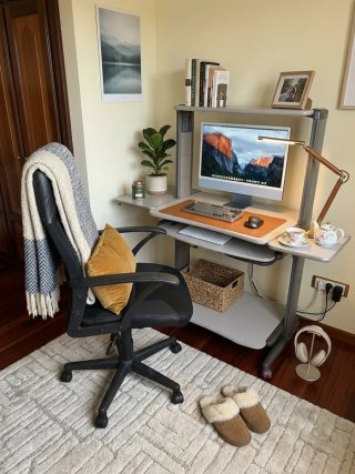 Mesa Ordenador y Silla Oficina