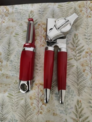 Aperilattine e pelapatate KitchenAid rosso