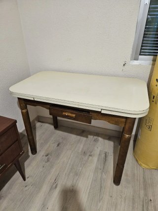 Mesa de cocina rústica