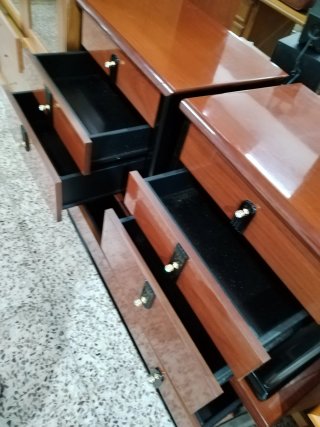 Mesitas de Noche Vintage en Madera y Negro