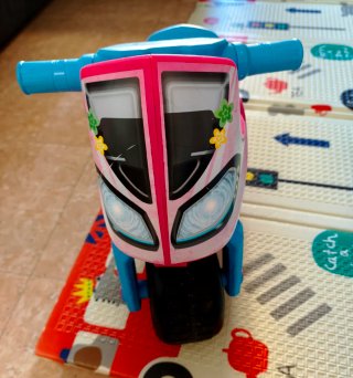 Moto correpasillos infantil