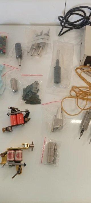 SET DE EQUIPAMIENTO PARA TATUAR