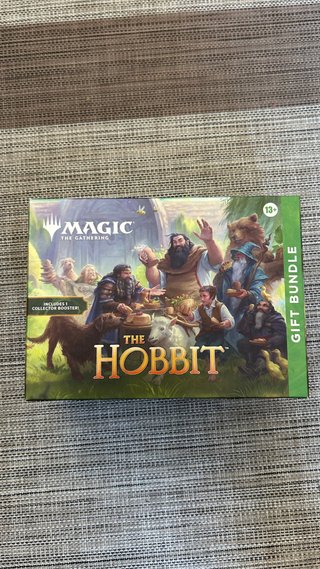 Magic The Gathering: El Hobbit Gift Bundle