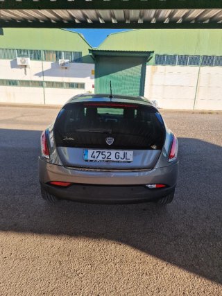 Lancia Delta 2009