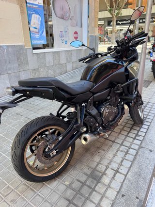 Yamaha Tracer 700 2024 Negra