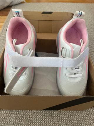 Zapatos con ruedas y luces - Talla 32