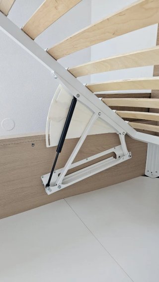 Cama Canapé 140cm + 2 Mesitas Malm Ikea
